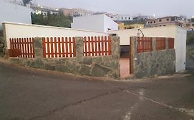 V.V Juana